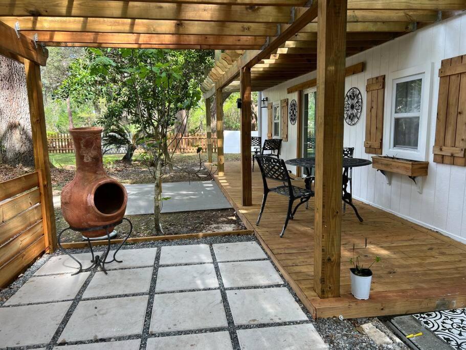 Beautiful Farmhouse In Fernandina Beach Exterior photo