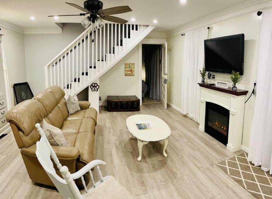 Beautiful Farmhouse In Fernandina Beach Exterior photo
