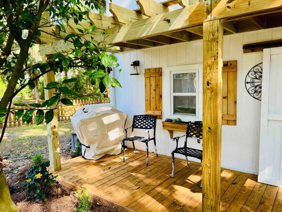 Beautiful Farmhouse In Fernandina Beach Exterior photo