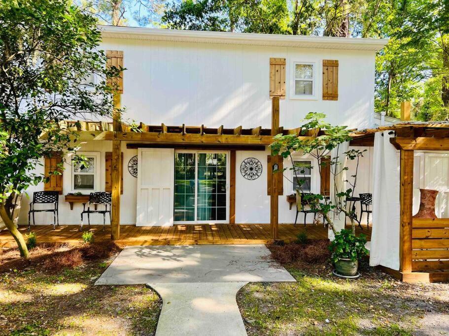 Beautiful Farmhouse In Fernandina Beach Exterior photo